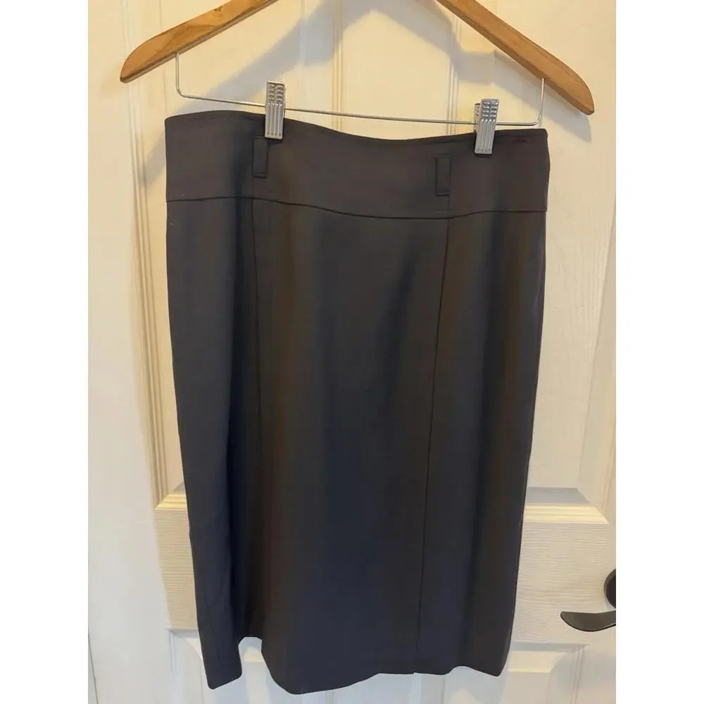 Talbots Women's Stretch Knee Length Skirt, Size 6, straight Fit, Blue‎
